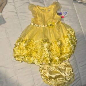 *NWT* yellow dress 6-9m